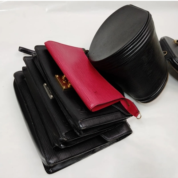 Louis Vuitton Epi Vania Case Pouch Clutch - Picture 3 of 4